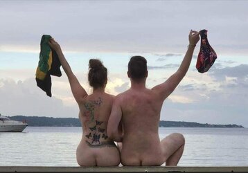 Naked backs.jpg Naked backs.jpg