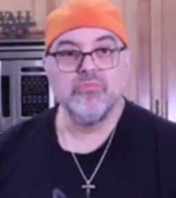 portrait_of_a_chef.jpg portrait_of_a_chef.jpg