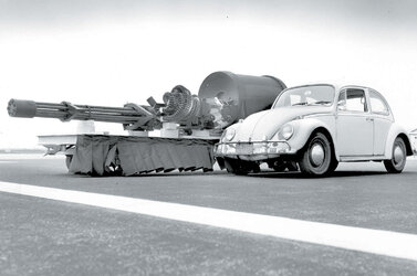 A-10-VW-Beetle-and-GAU-8-gun.jpg A-10-VW-Beetle-and-GAU-8-gun.jpg