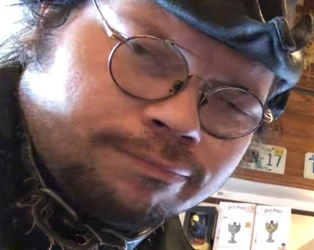 bogface7.jpg bogface7.jpg