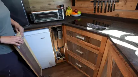 toy-hauler-trailer-was-transformed-into-a-remarkable-all-inclusive-rustic-home-on-wheels_18.jpg toy-hauler-trailer-was-transformed-into-a-remarkable-all-inclusive-rustic-home-on-wheels_18.jpg