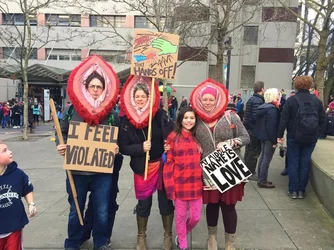vagina-head.jpg