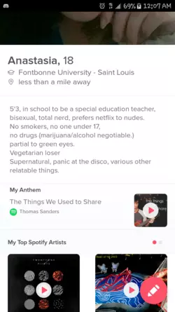 TinderProfileWhenAlreadyEngagedStayClassy.png