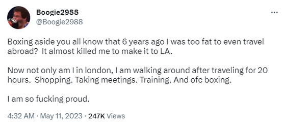 I was too fat to fly abroad! I almost died on the way to LA! I AM SO PROUD.png