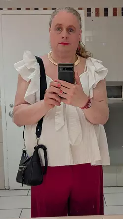 this-is-what-i-wore-yesterday-v0-1iqk9dpz3k2f1.webp