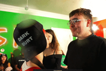 vlc_uE2adD0K2V.gif