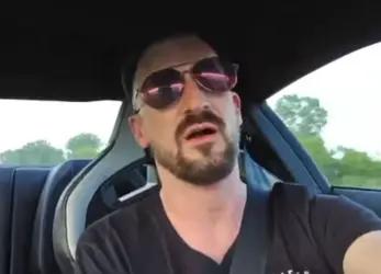 driving muh keedz.png
