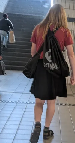 170534956~2.jpg