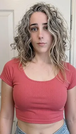first-crop-top-v0-35mn5leq9d7h1.jpg