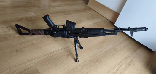 HNsZJ-xXgAEjAG8.jpg