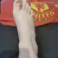 Manuni Feet